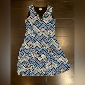 Beautiful Women’s Dress (Small - fits like a Medium)